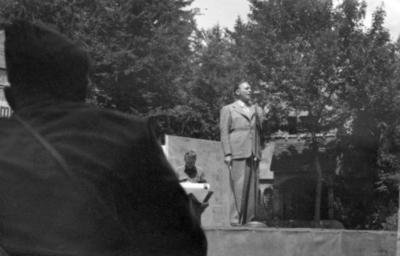 517f1269657b60.98385966