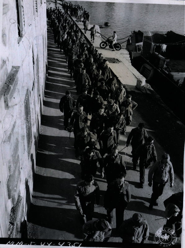 51e0a2c8b7a003.61139136