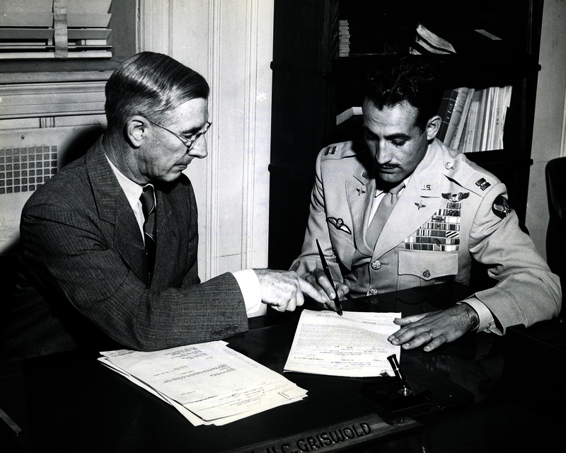 517ebff5ec3768.79415460